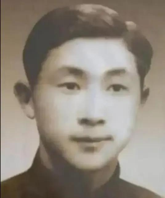 1947年，交通员姚茂良被捕叛变，把接头时间、地点全交代了。敌人欣喜若狂，顺藤摸