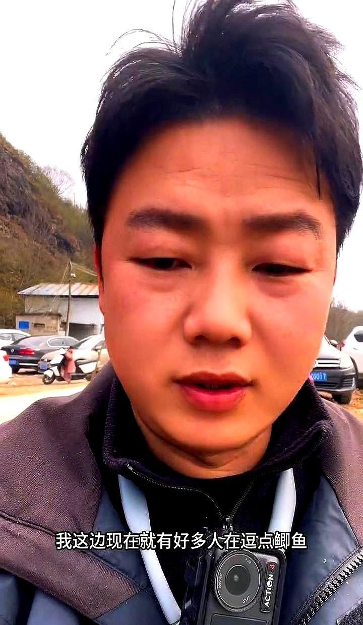 寒潮预警刚发，鲫鱼正饿到疯狂进食，你却以为冬天钓不到鱼。竿尖轻挑20厘米，停顿