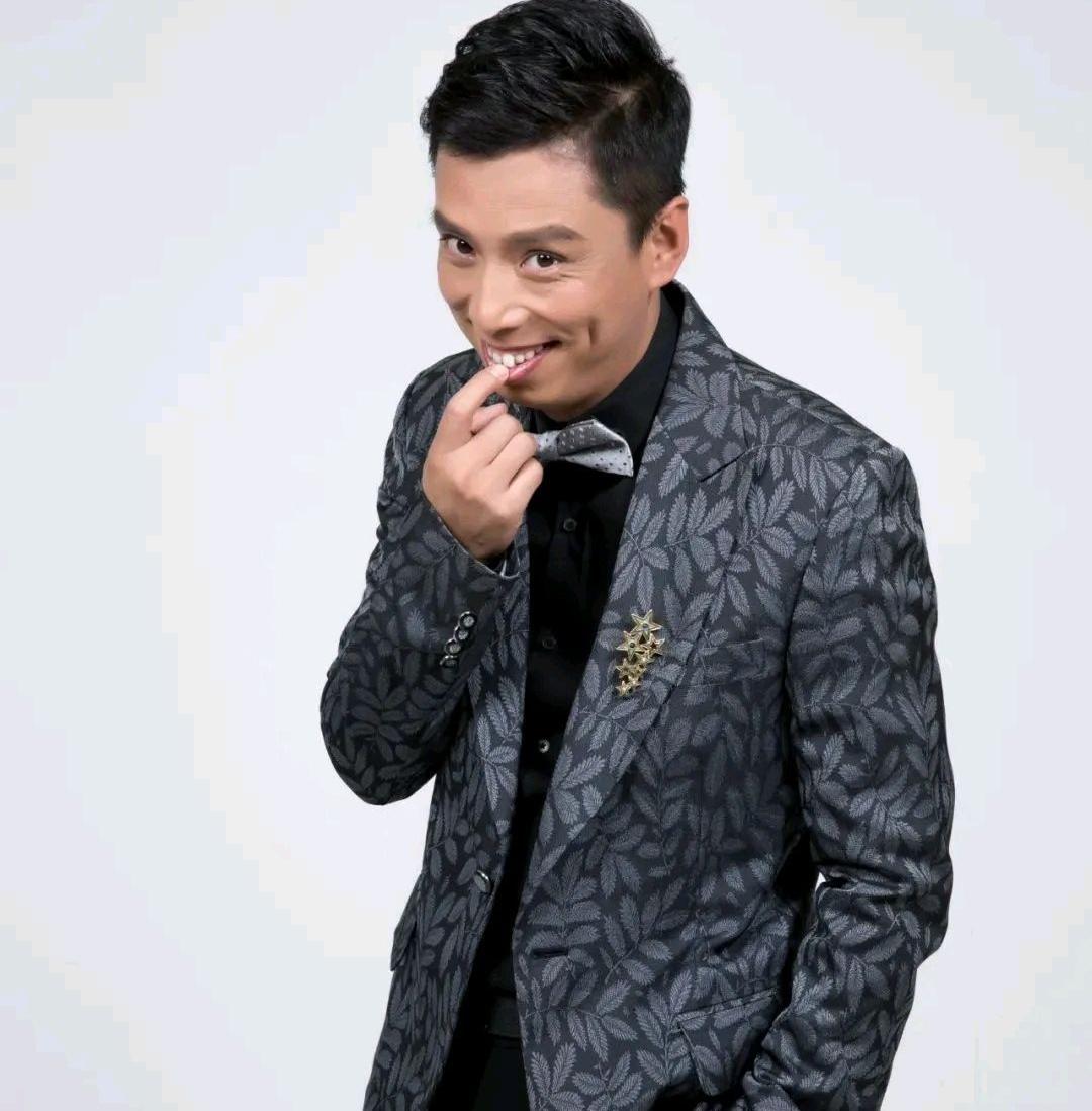 看来，李亚鹏是真的好起来了，连一向口无遮拦的贾旭明都郑重向他道歉了。要知道，这