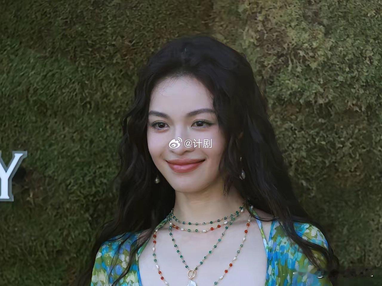 刘亦菲没有想到杨幂也没有想到钟楚曦提名金鸡奖最佳女配角了，杨幂广受好评的酱没有提