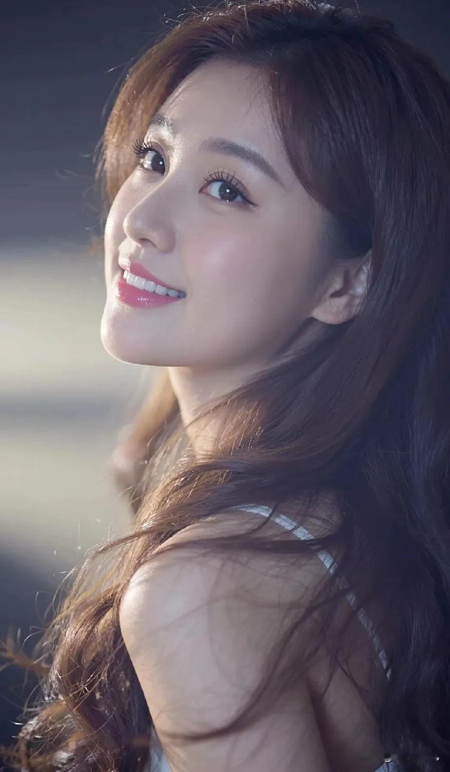 人至中年若再碰上心动的人切记连朋友都别做离得远远的那不是什么情缘是能让