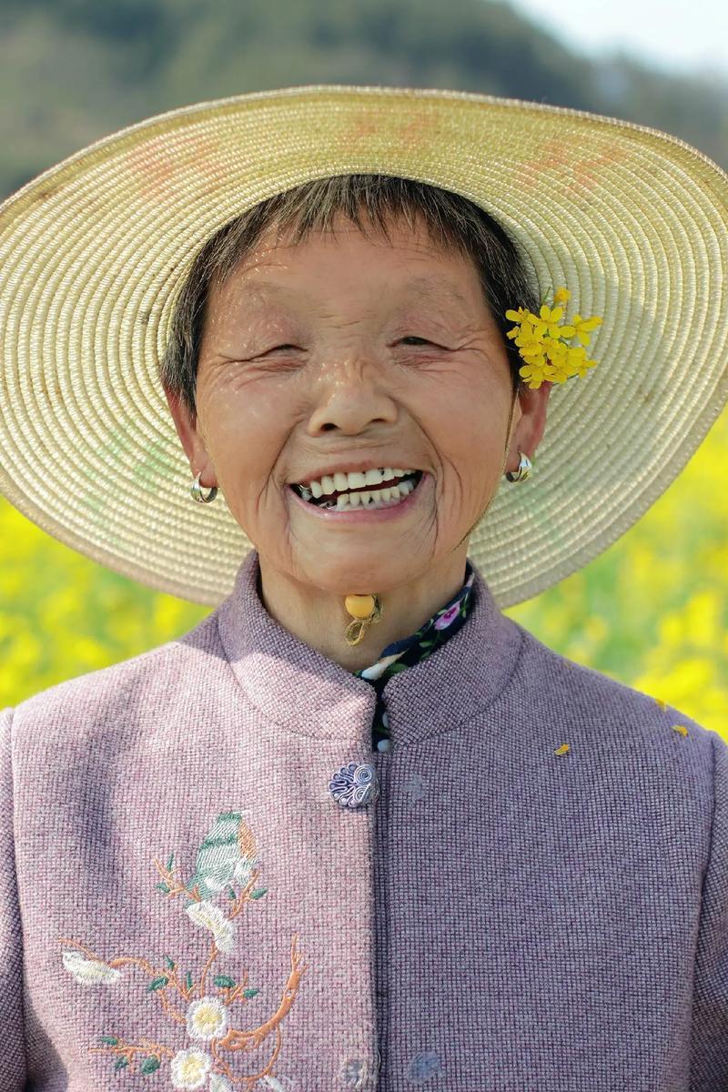 玄学提醒，请一定要牢记：1、不要经常唉声叹气。叹出的是气，带走的是运。2、家