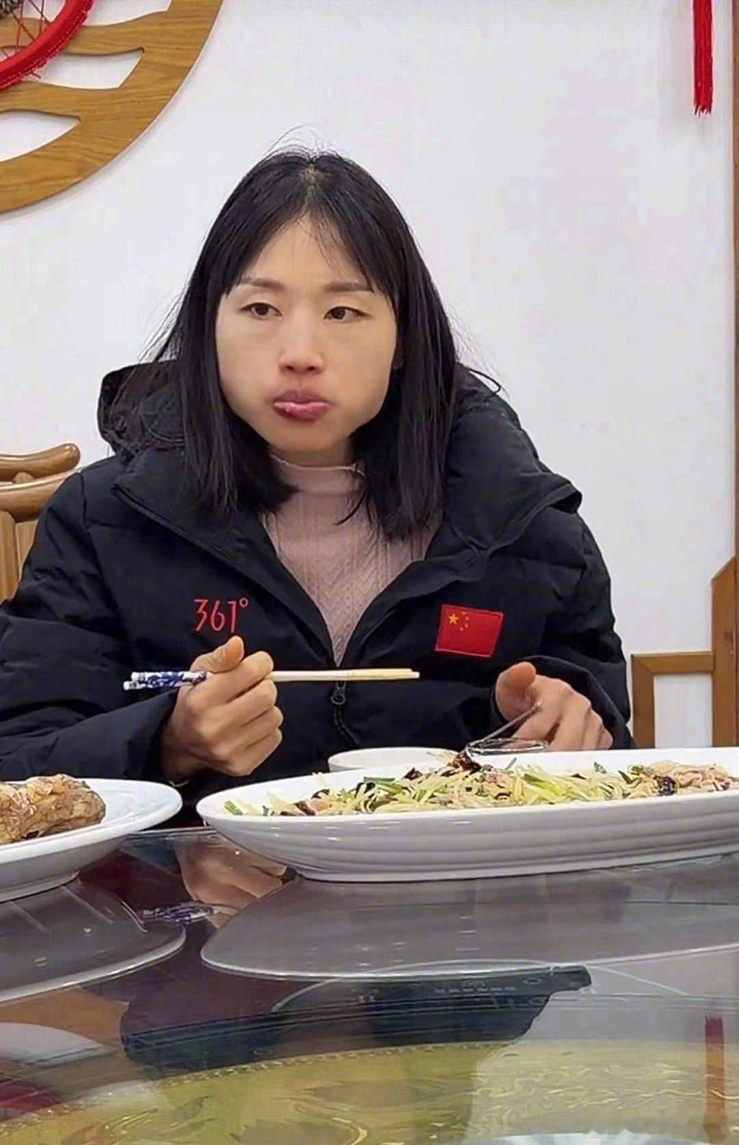 最快女护士马拉松冠军张水华宣布辞职，从此不会再受到医院的处分，可以安心跑马拉松了