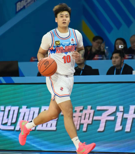 随着浙江大胜新疆，CBA最新排名前八如下