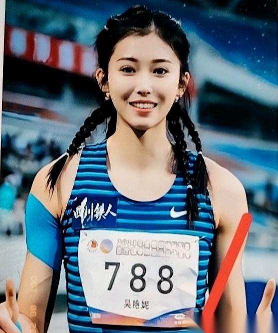 9月27日的名古屋亚运会女子100米栏决赛上，根据赛后报道，吴艳妮的起跑反应时间