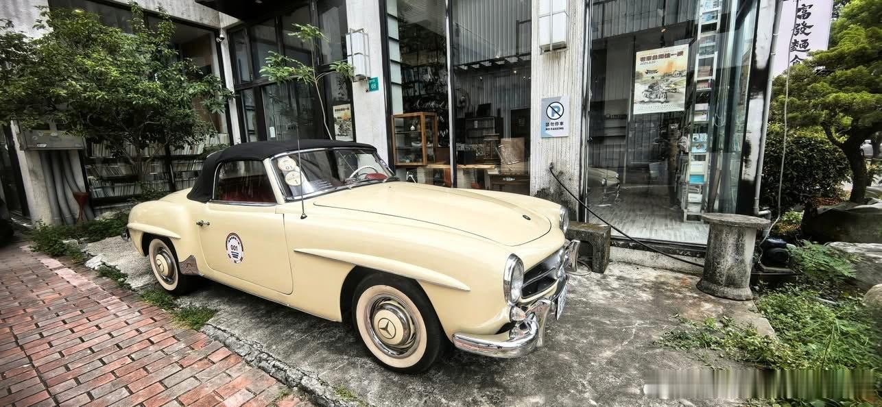 台湾老车今天台南老車聚會集結準備出發Ing​​​