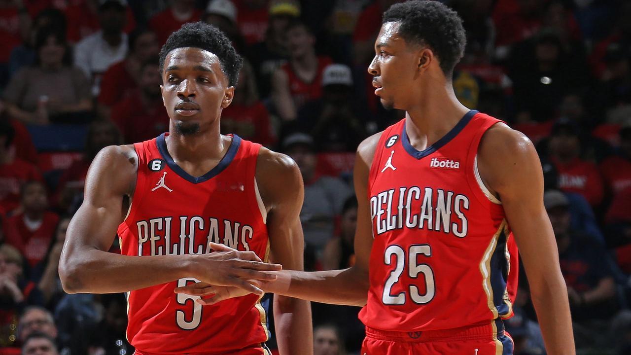 据报道，新奥尔良鹈鹕在交易谈判中为特雷·墨菲三世和赫布·琼斯设定了极高的要价。据