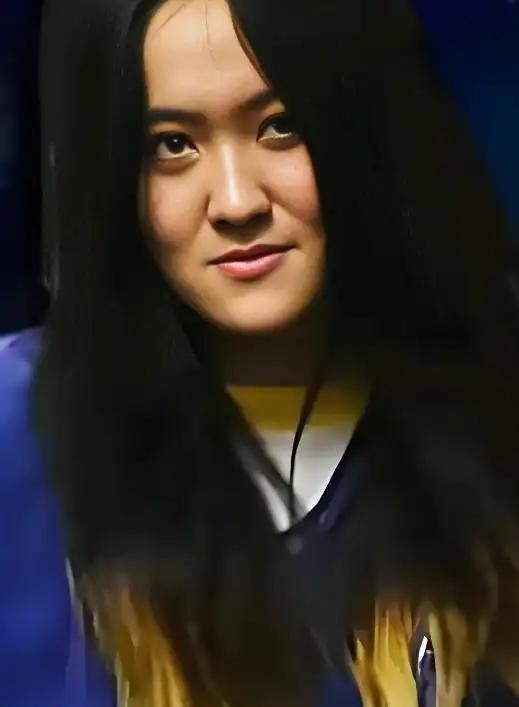 谁也没想到，曾经在加州罗兰岗车库内对同胞实施长时间伤害的翟云瑶，如今竟然可以若无