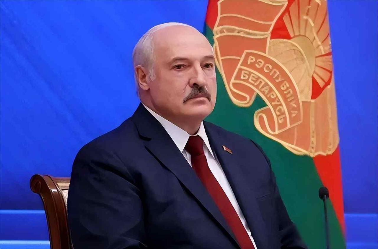 白俄被逼到墙角，北约步步紧逼，俄罗斯亮出底牌最近几个月白俄罗斯遇到不少麻烦，