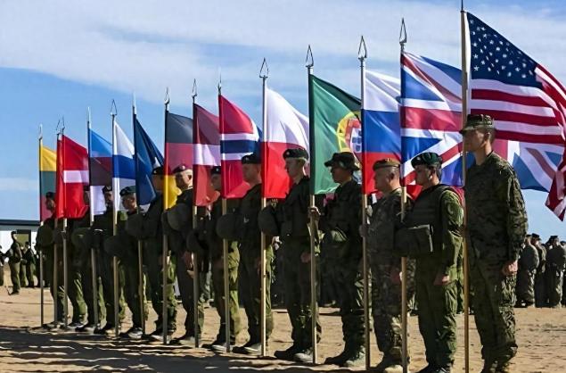 如果联合国解散，那么这个世界会变成什么样子？说白了，看看现在的美国，或许就能知道