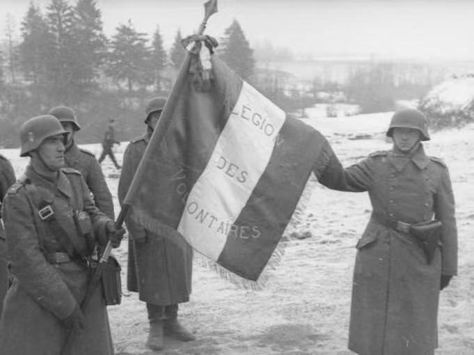 1941年，巴巴罗萨行动初期，在东线作战的法国志愿兵。他们都是法国沦陷后，德