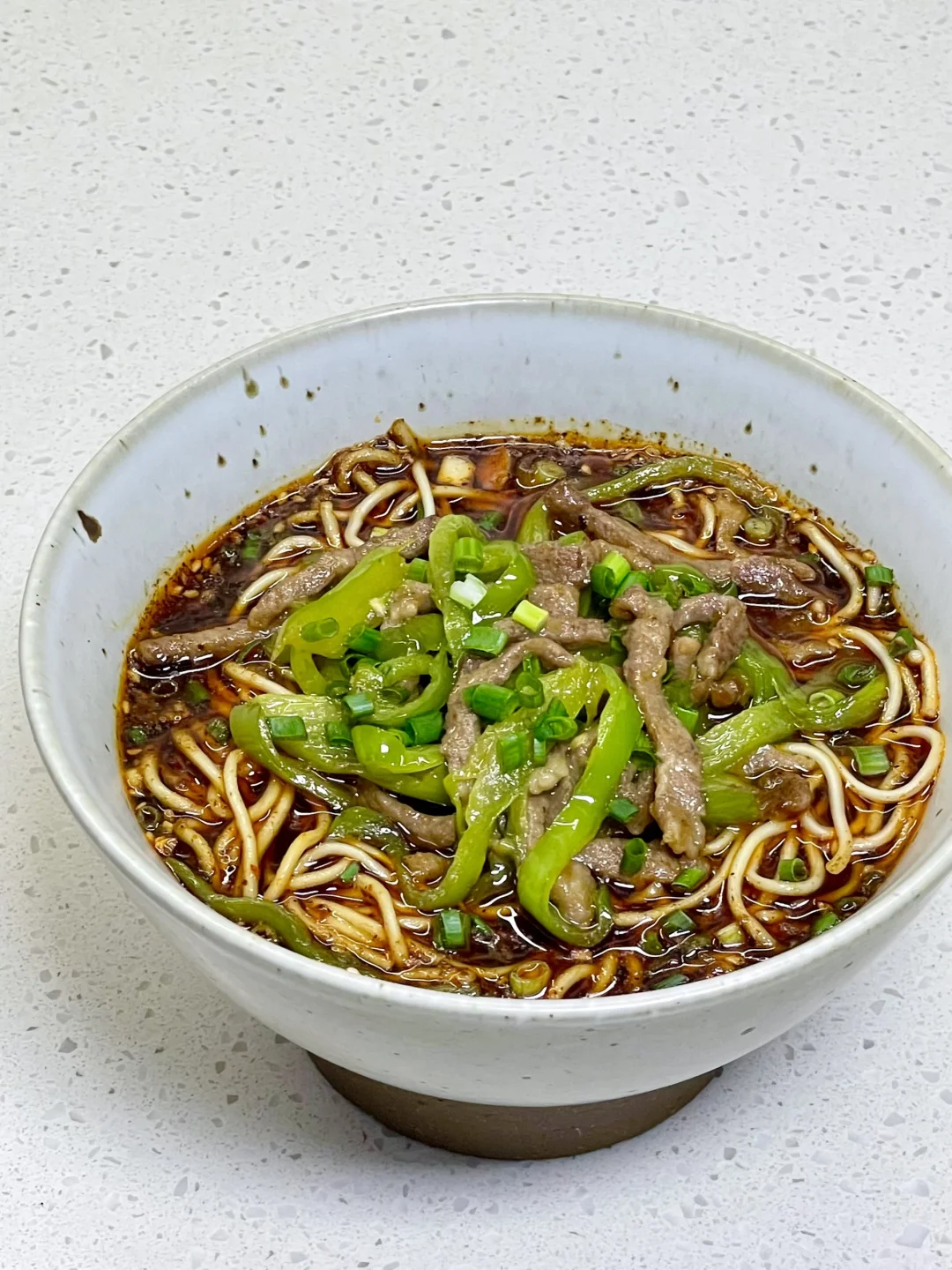 青椒肉丝面也太香了吧，附详细做法～