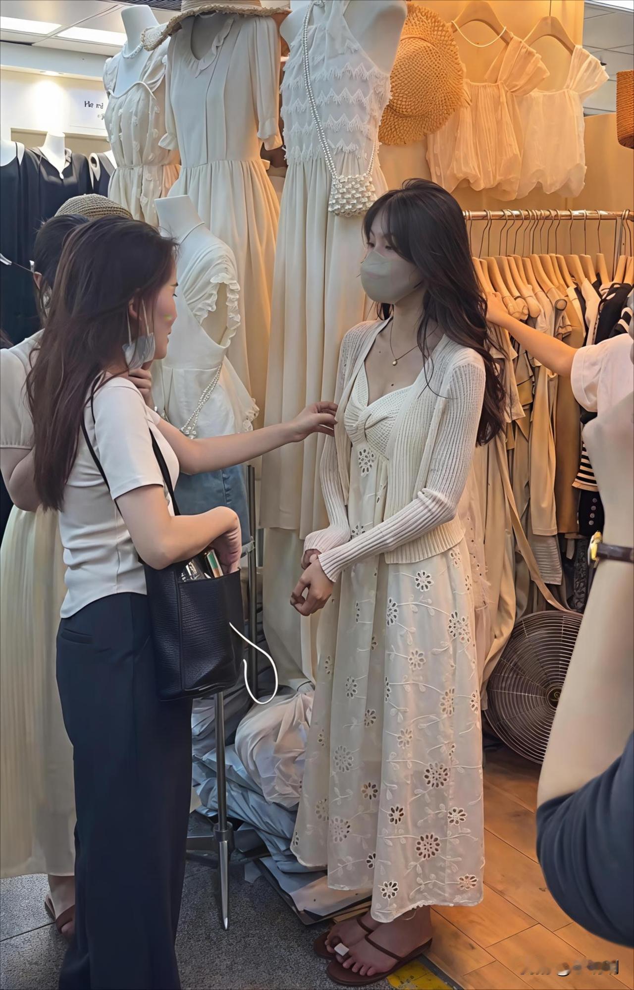 网上看到的,总听说男人的消费不如狗,直到我干了一阵子客服才发现,这话得反着听!