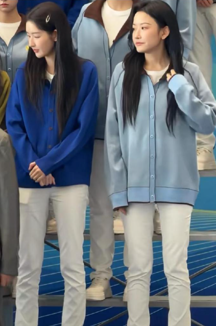 看短剧女演员和女明星同框大家有没有发现俩演员五官是有点像的，都是清秀型但长