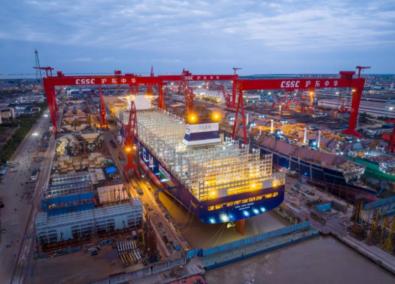 40艘大单直接砸向中国，年初韩国造船业拿到了全球62%的订单，韩媒马上狂欢，还扬