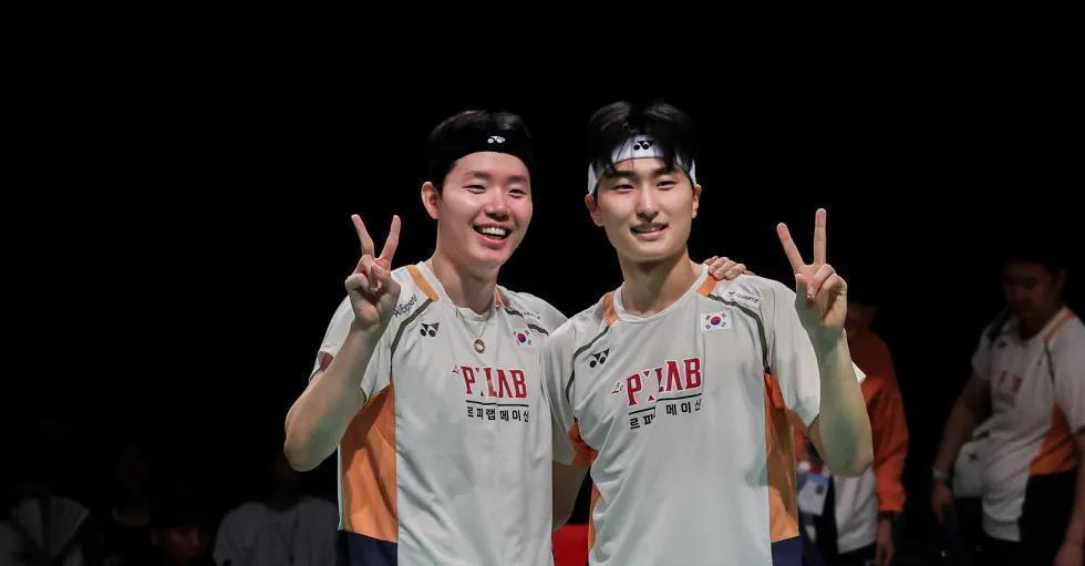 北京时间12月20日晚上，刚刚结束了一场世界羽联年终总决赛男双半决赛，新科世锦