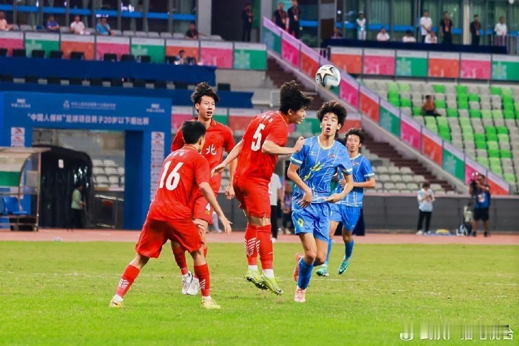 2比0复仇澳大利亚！中国U17少年团杀进决赛，22年的梦又燃了今天凌晨，