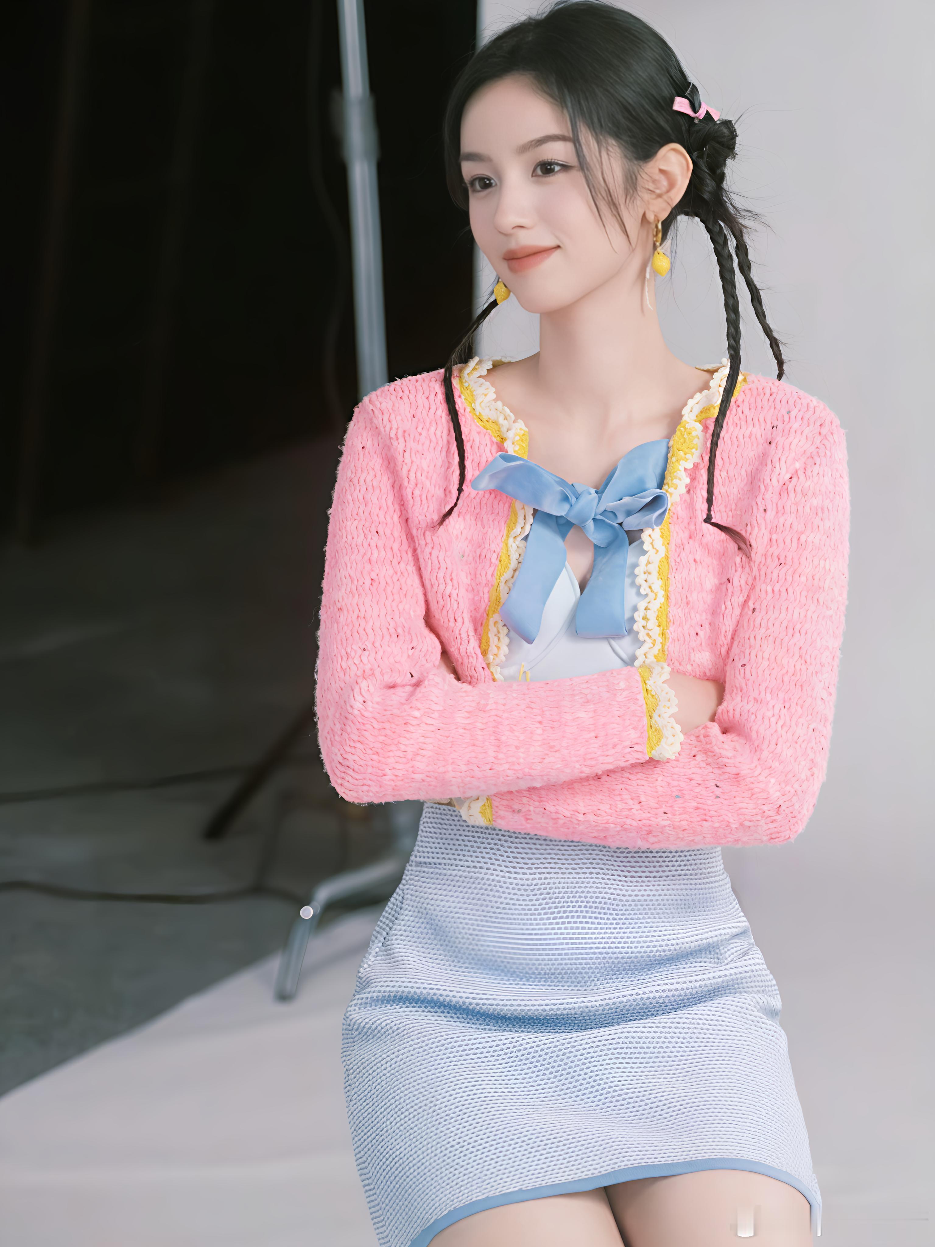可盐可甜的萌妹子～～真的好生动​​​