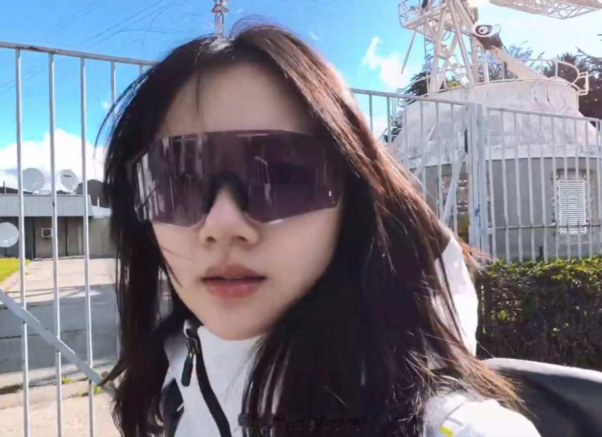 任敏在南极跳水任敏一个人去南极，好勇敢的敏敏子