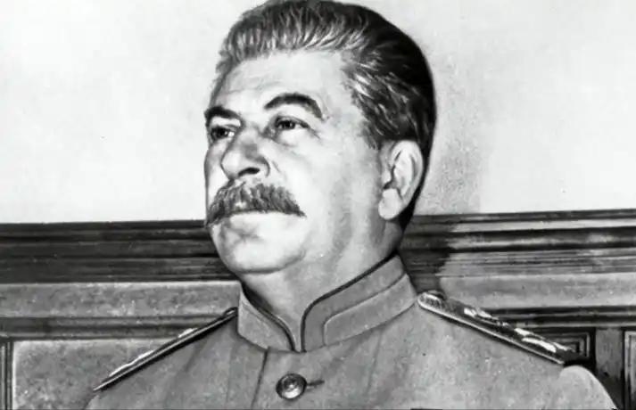 1941年，斯大林和朱可夫发生了激烈争吵，就在两人争得不可开交时，斯大林的侍卫