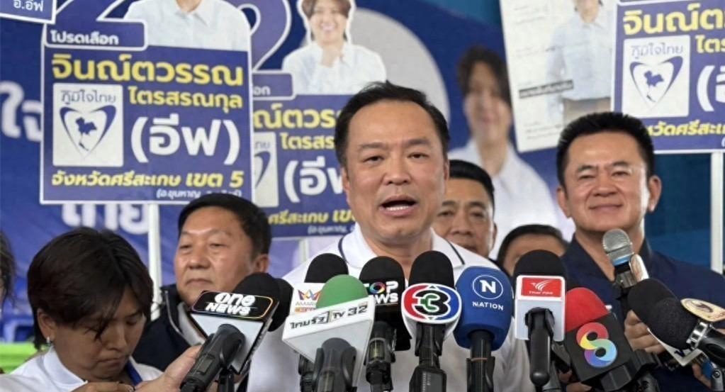 阿努廷真是人间清醒，他说他坚决不接听和拨打柬埔寨领导人的私人电话，真要要沟通的话