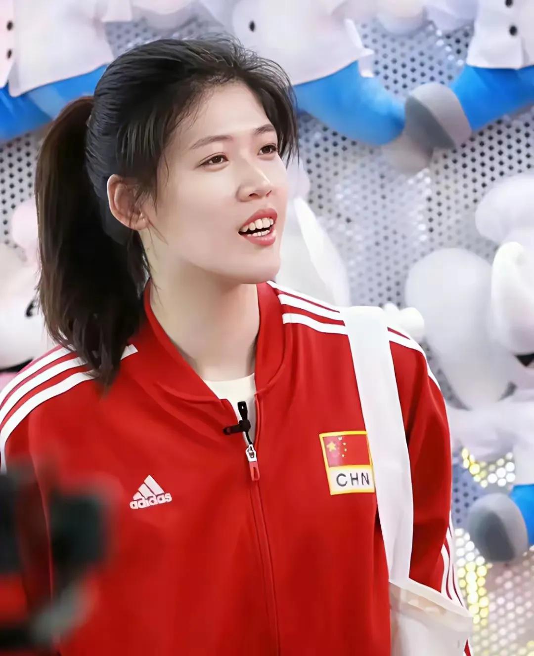 李晨瑄能成为下一个李盈莹吗？李大锤！李盈莹是获得中国女排联赛MVP最多次数的球