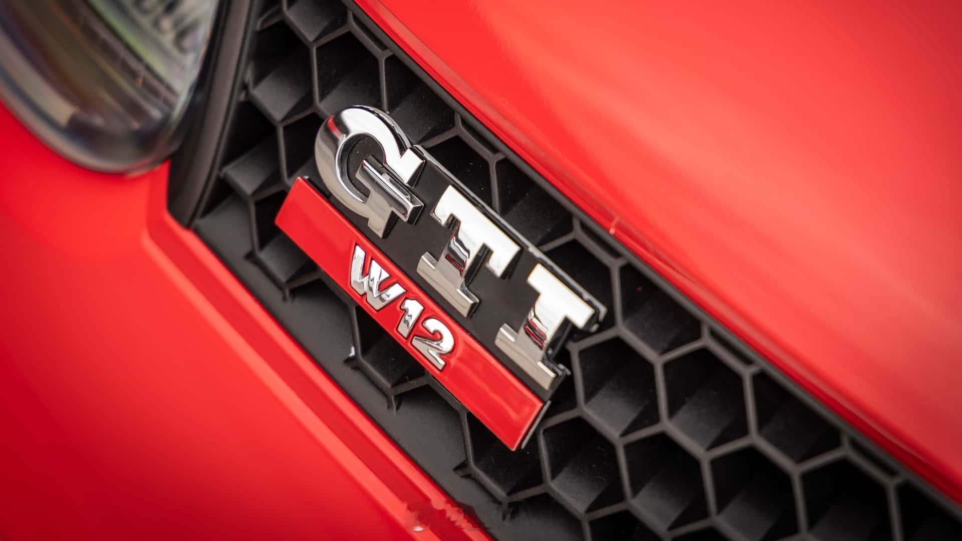 大众高尔夫GTIW12-650当别人都在秀电机，大众却在复活12缸！为庆祝G