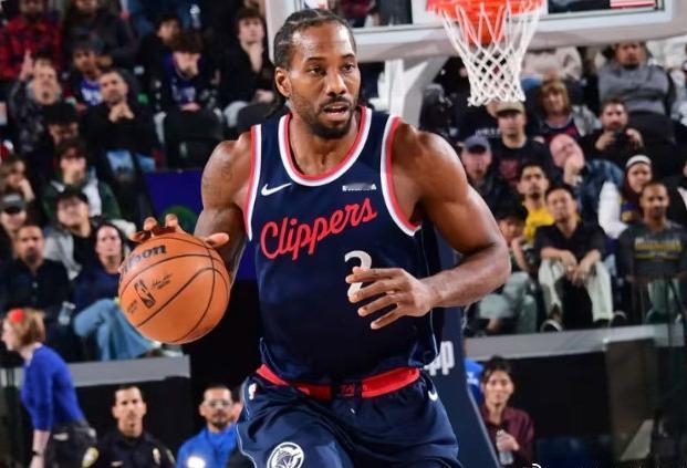 有一说一，本赛季吉米·巴特勒与科怀·莱昂纳德终究不是一个档次的！吉米·巴特