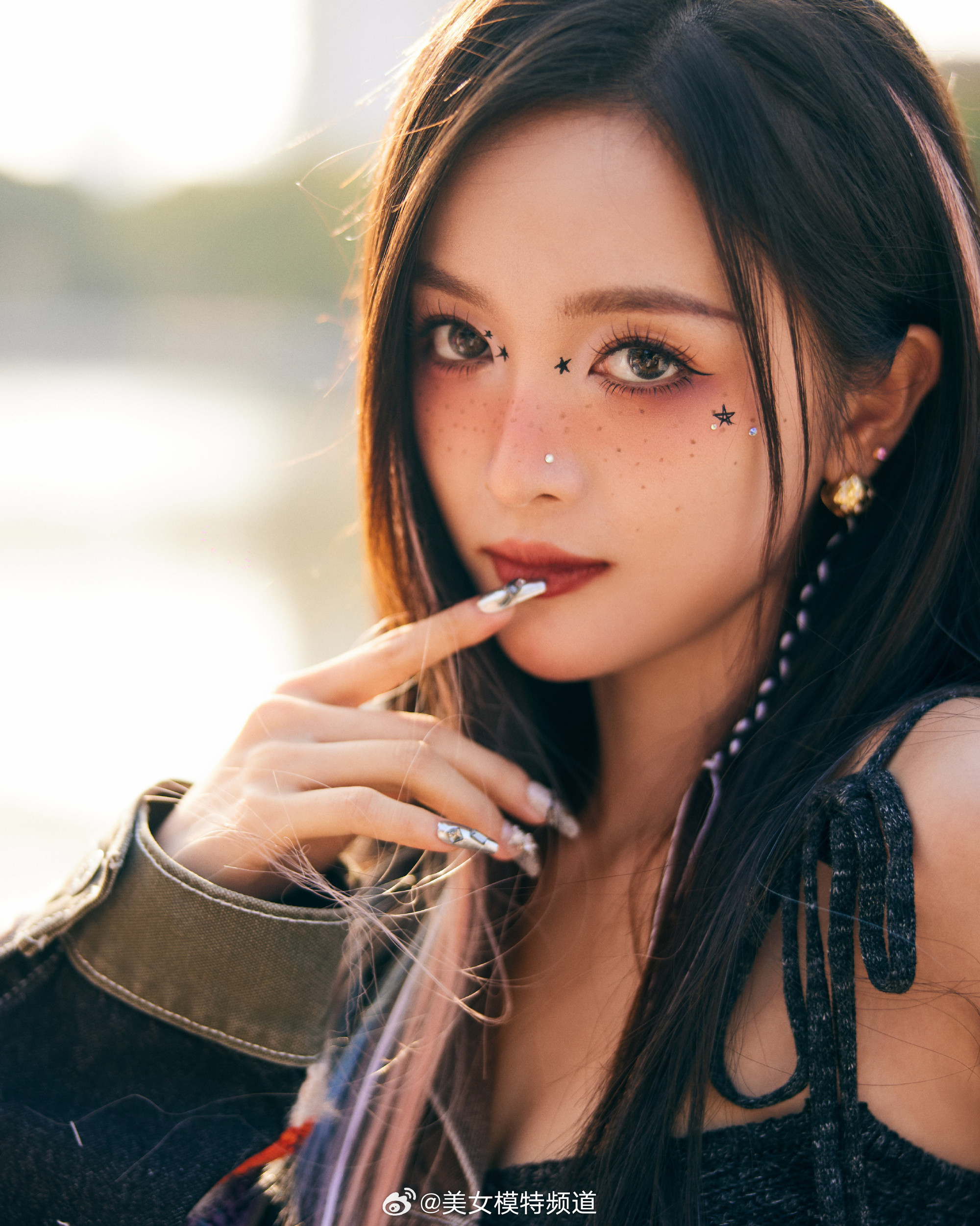 吴宣仪怼脸杀雀斑妆