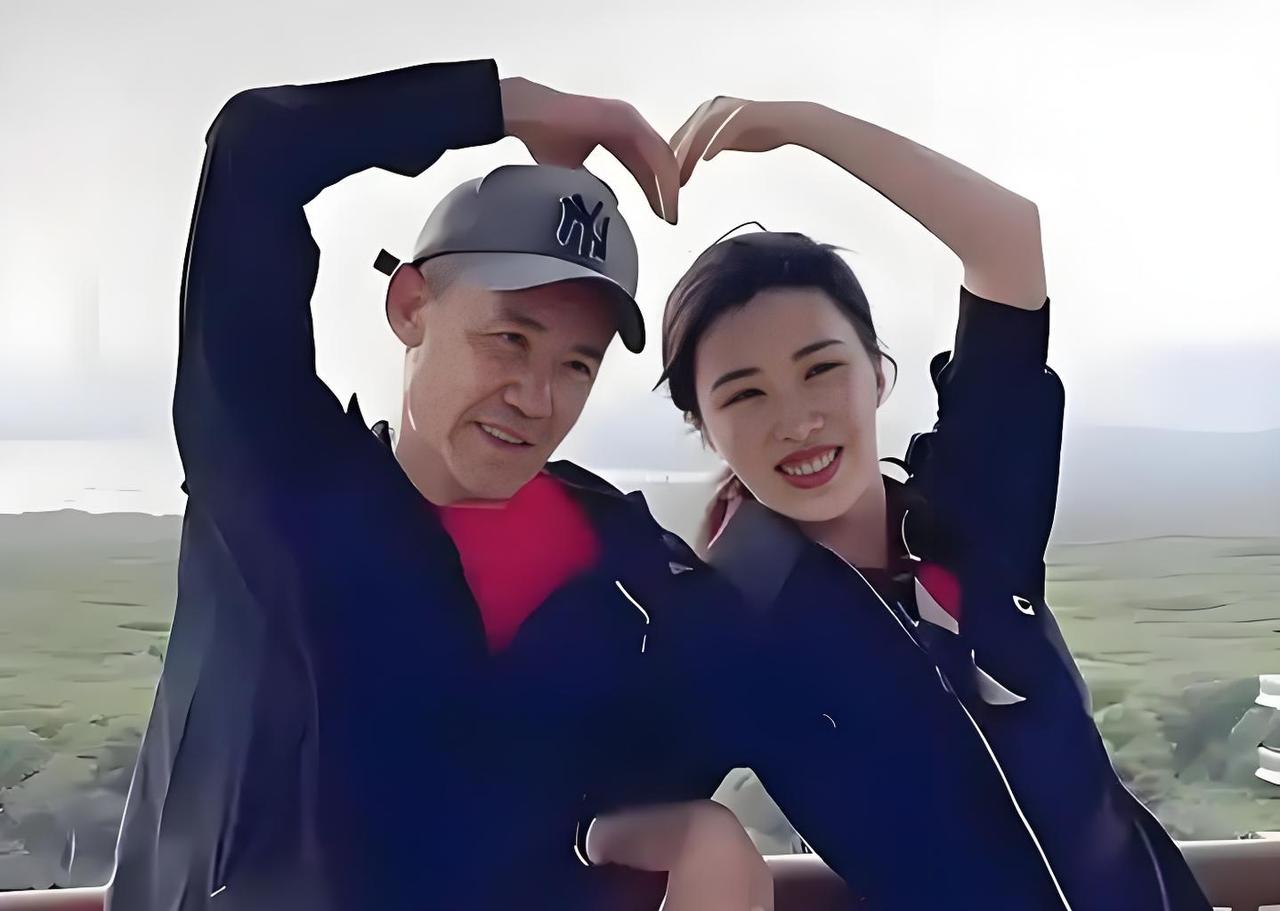 秦枫吃错药了吗，竟然敢这样污王石清白？！继王石妻子田朴珺对“王石被抓……”这一