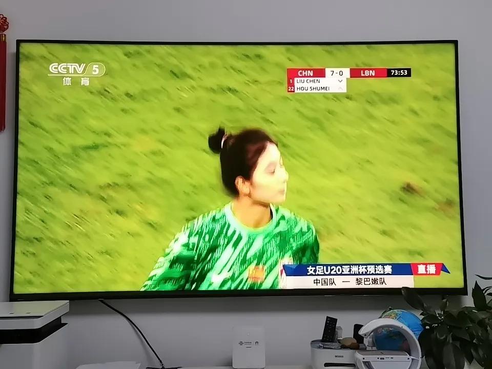 图片1寂寞的门将被换下。图片2随后第8个球入账。