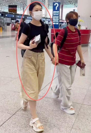 有个事，我一直不敢说，我感觉小沈阳的女儿沈佳润有一个很明显的问题！就是一