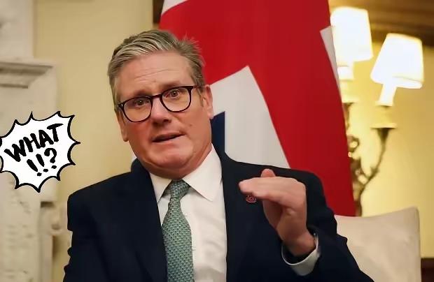 英国首相斯塔默，面对记者尖锐提问：“访华是否惹怒特朗普”，斯塔默笑着调侃：“