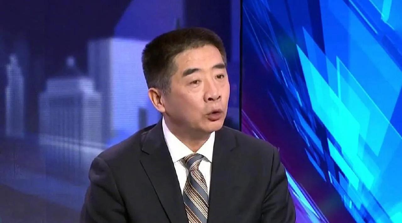 日本有个议员最近说“能用电磁炮击沉中国航母”，这话一出来，不少日本军迷和右翼居然