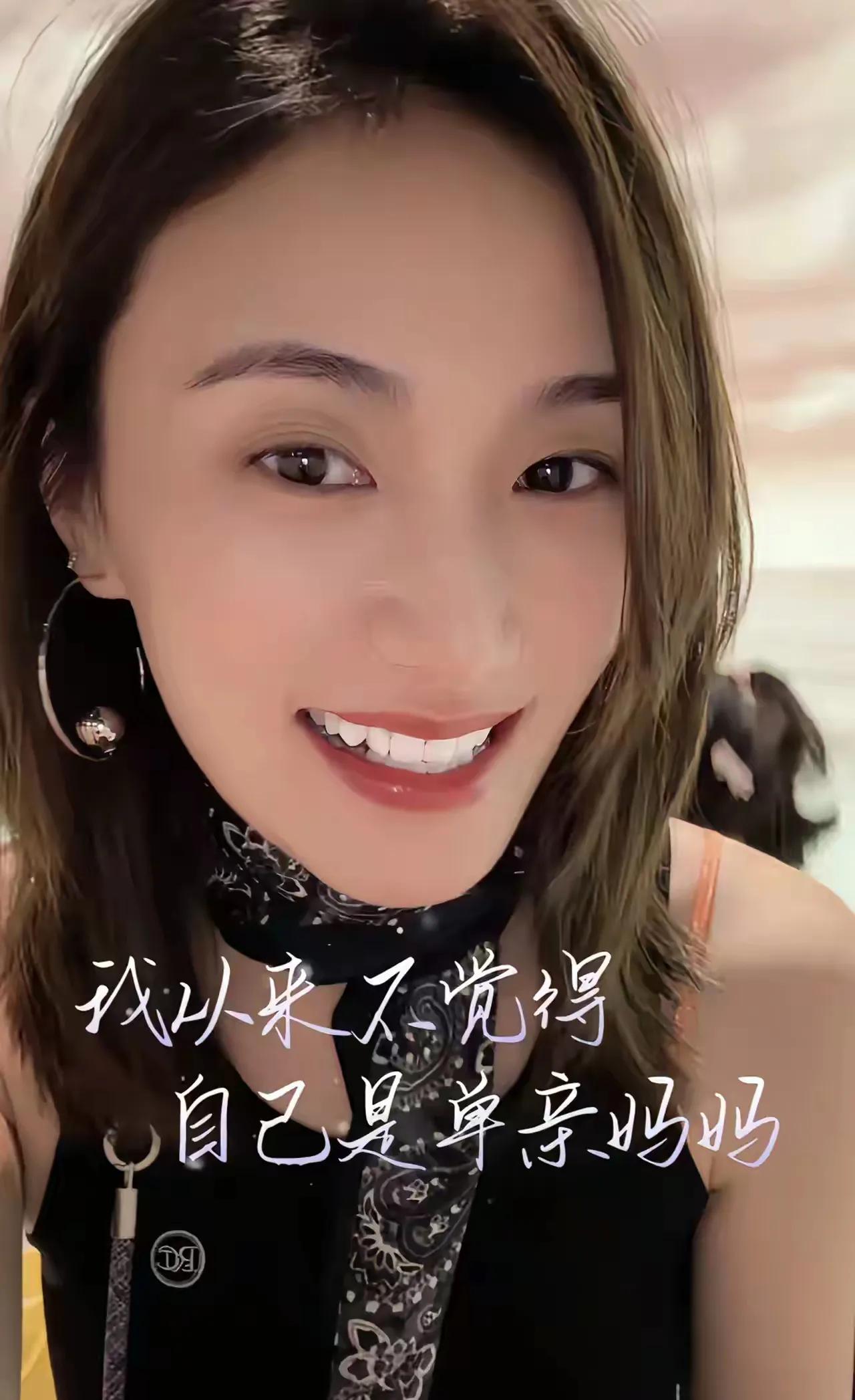 海哈金喜对于跟李亚鹏之间的复婚不抱希望的，不然也不会在直播的时候，很直接地说，