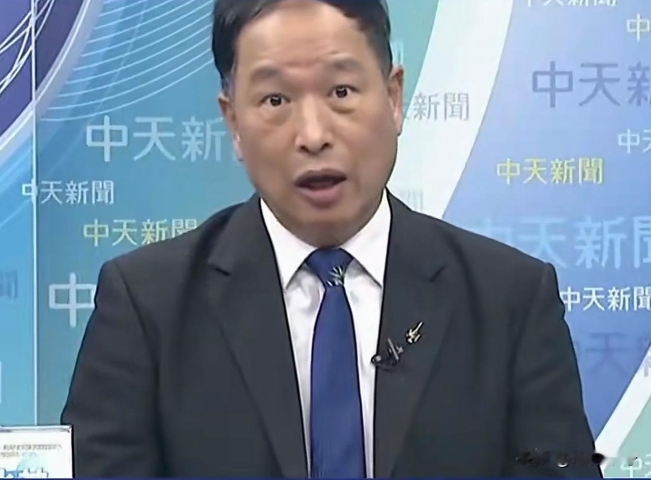 台湾退役将领张延廷：大陆的无人机都已经飞到东沙岛了，我们这边还在目迎目送。如果是