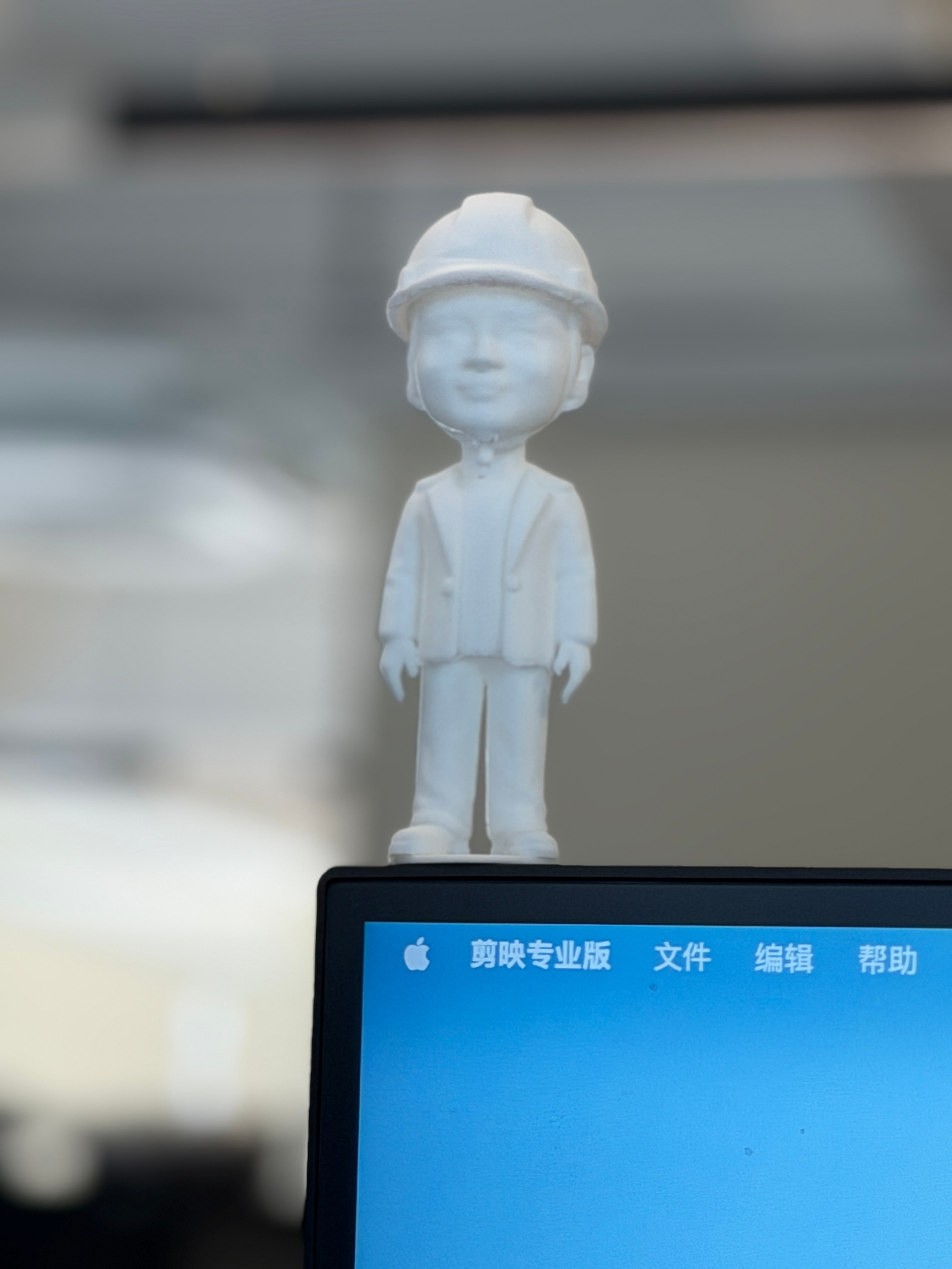 上班，把装修老板放在显示器上面！无限进步​​​