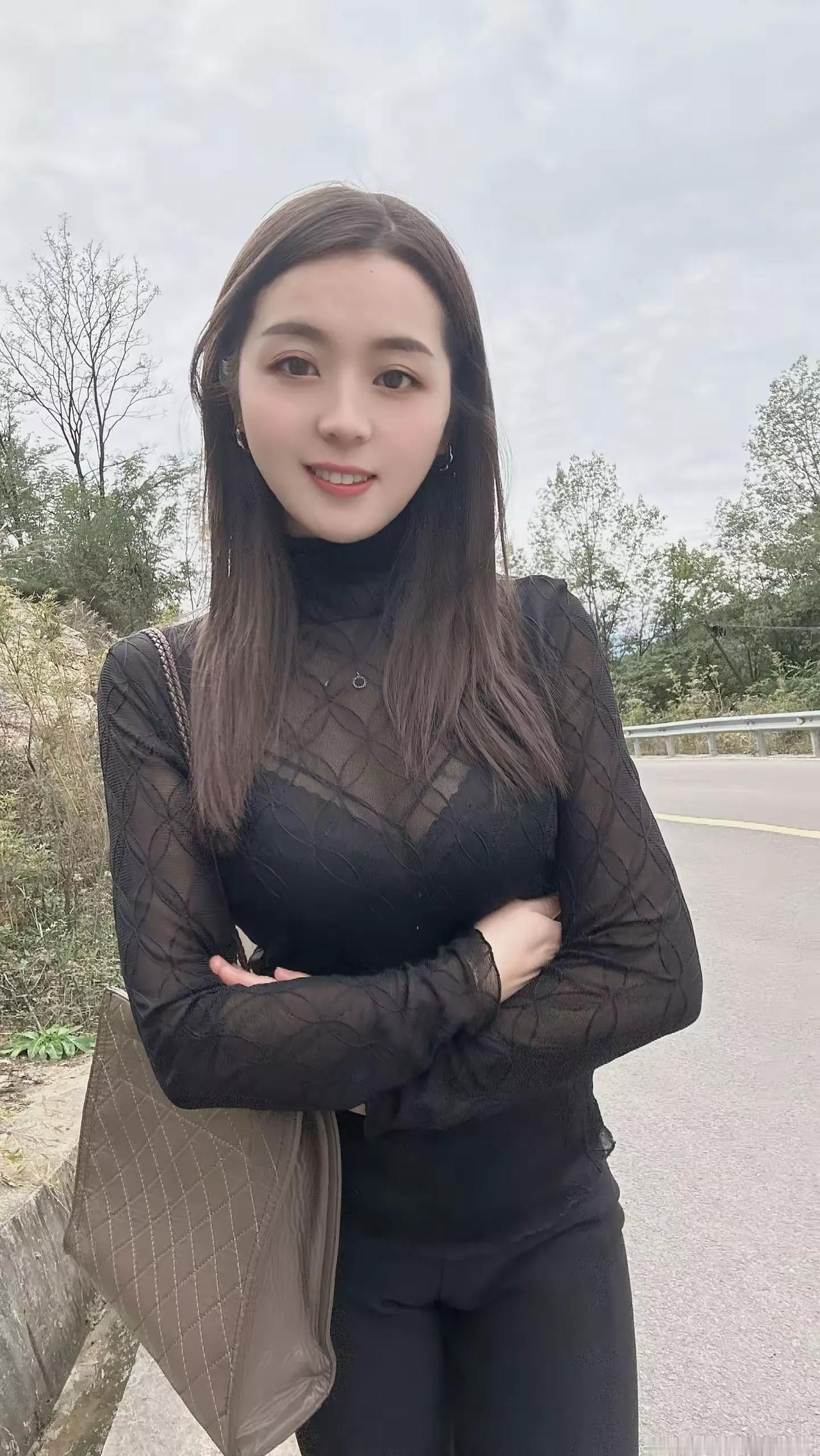 碧玉妆成一树高