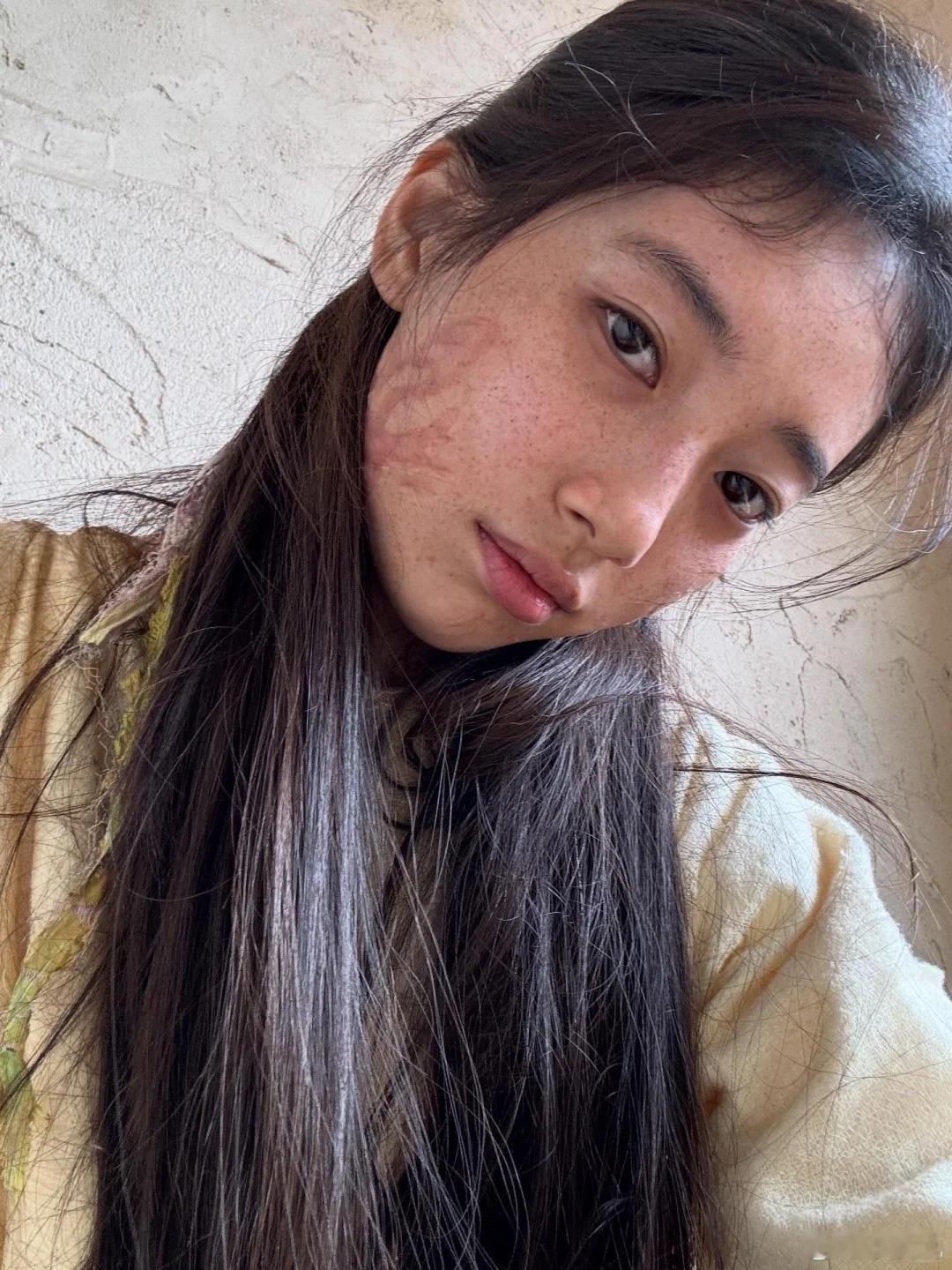 韩娱妆造好真实，没见过哪个内娱小花做过此类妆造许愿吧精灵裴秀智​​​