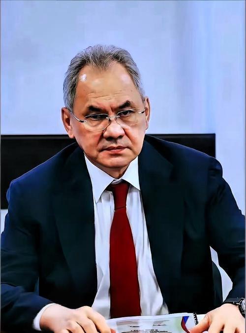 战争外溢失控？俄本土承压爆表，全球警惕三大连锁反应。俄乌冲突已拖入第四年