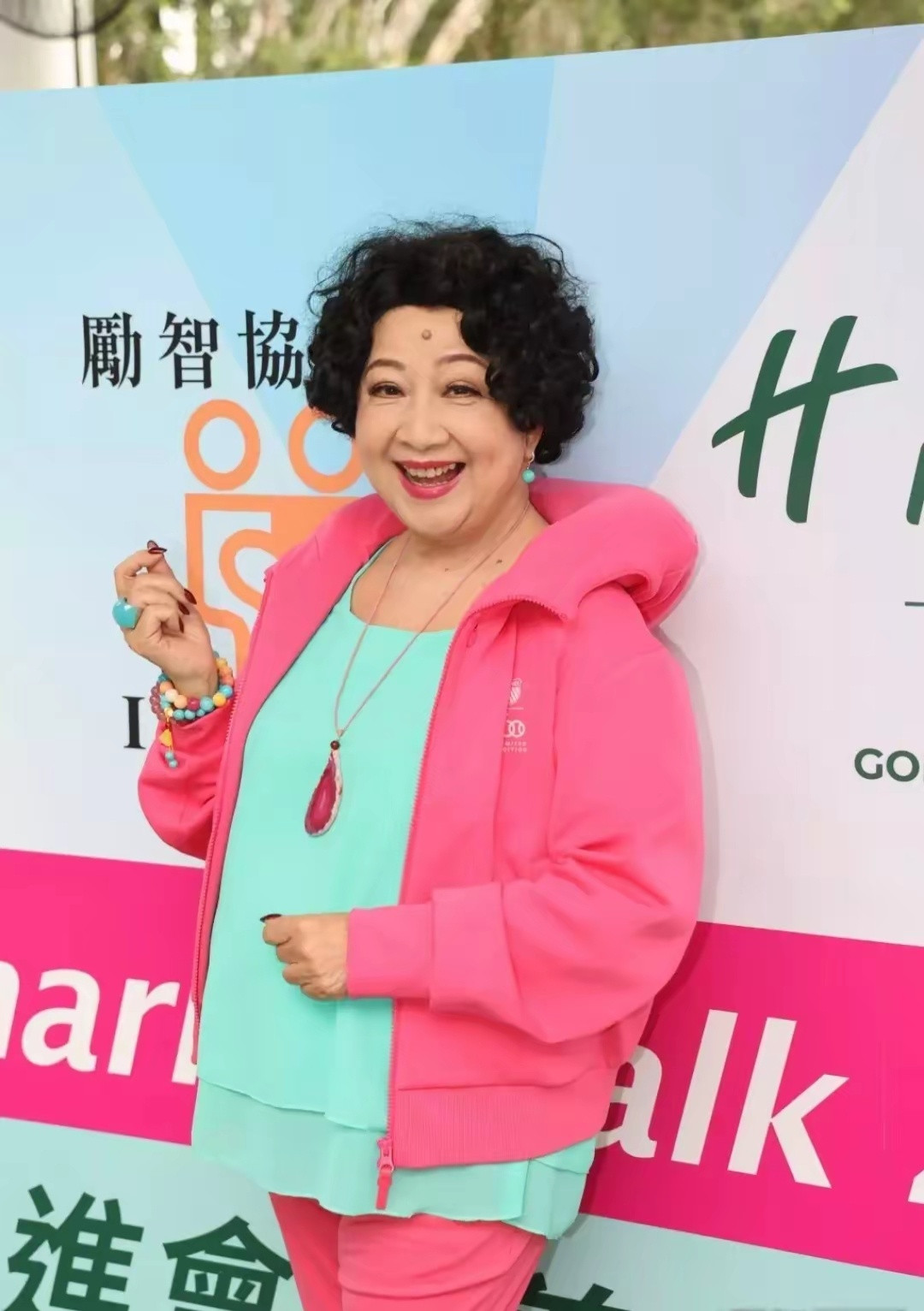 薛家燕痛惜81岁李家鼎暴瘦落泪！劝李泳汉：做保安都月入两万！