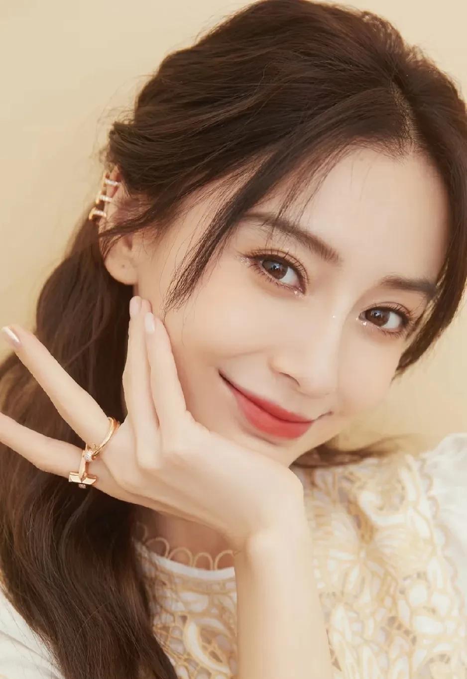 大家认为谁可以演绝世美女？1.杨颖2.杨幂3.周也4.王楚然5.刘浩存