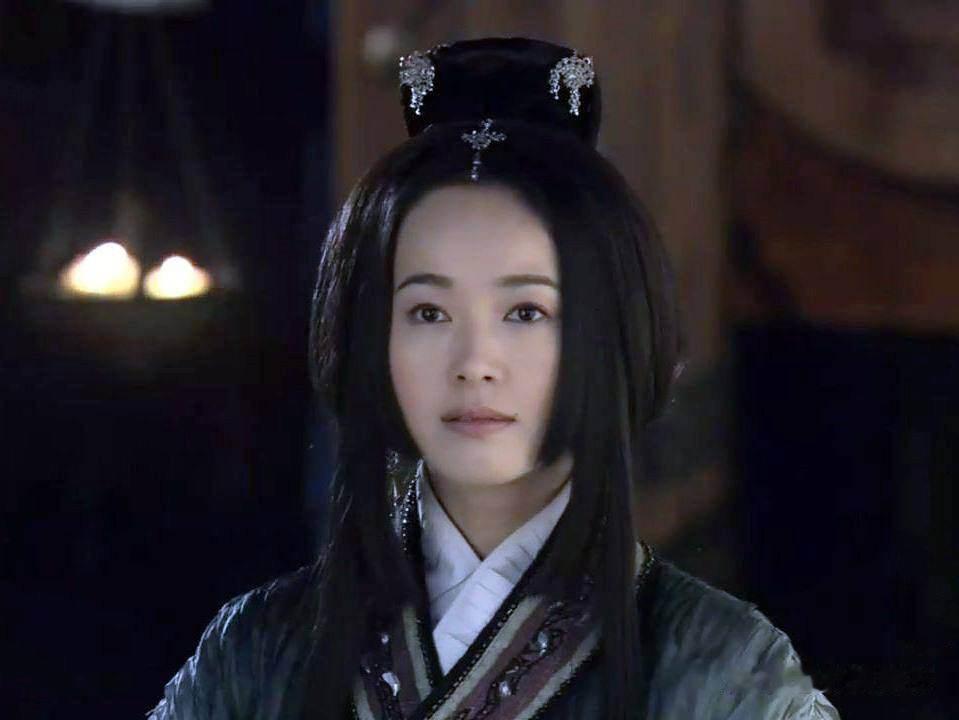 别再吹勾践卧薪尝胆了，他妻女在吴宫的遭遇，才是真的太苦了！公元前473年，越