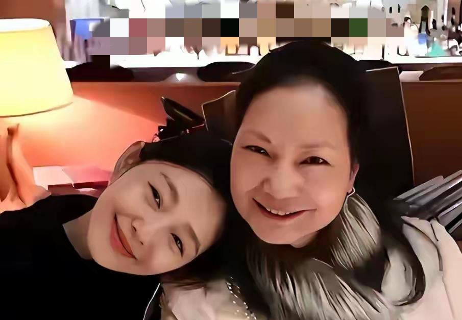 一场尘封许久的遗产罗生门再度被撕开，原本趋于平息的徐家财产纠纷，随着大S海外资产