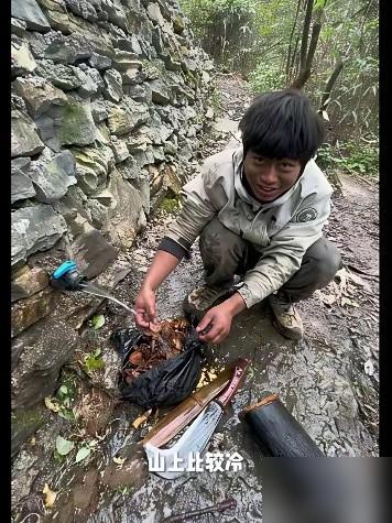 七星山荒野求生“太假了”！为啥会出现水龙头啊？难怪被网友质疑是假求生了。