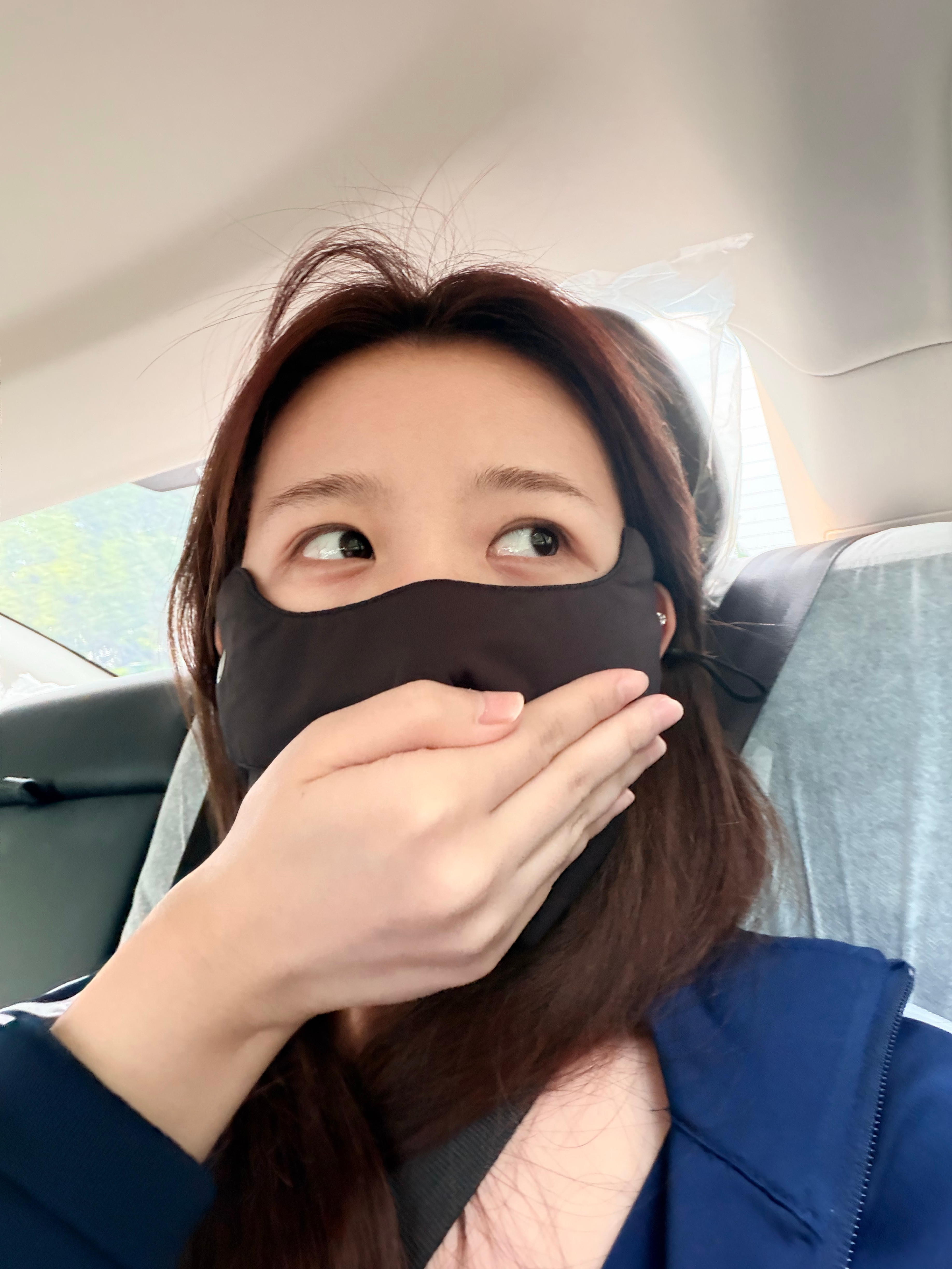 糟糕！打车打到一辆全新车。味道重的我想吐吐。！！