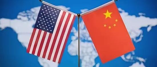 太嚣张了！2025年12月13日报道，美国官员透露：美军印度洋拦截驶向伊朗的中国