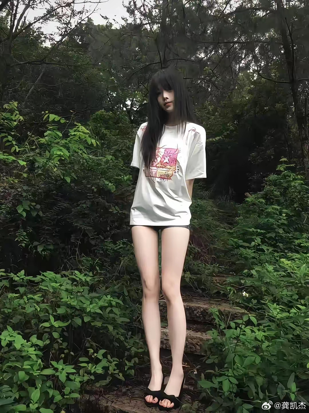 和朋友去荒郊野外爬山需要注意什么？​​​