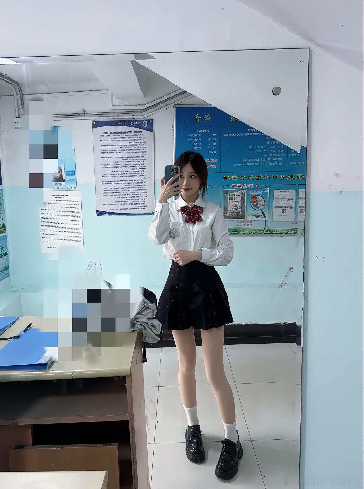 jk私影校园的jk女孩美女