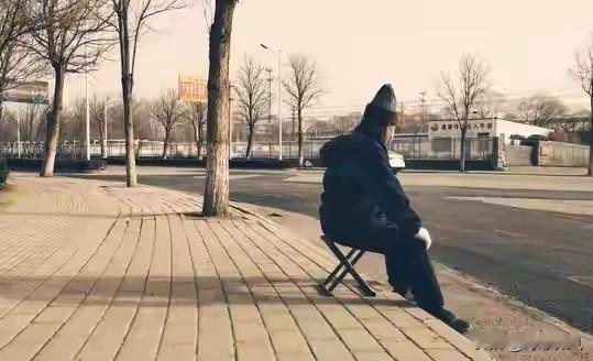 任何一个人的晚年，大多都是带病生存，孤独终老，早点做好准备。很多人对老年生